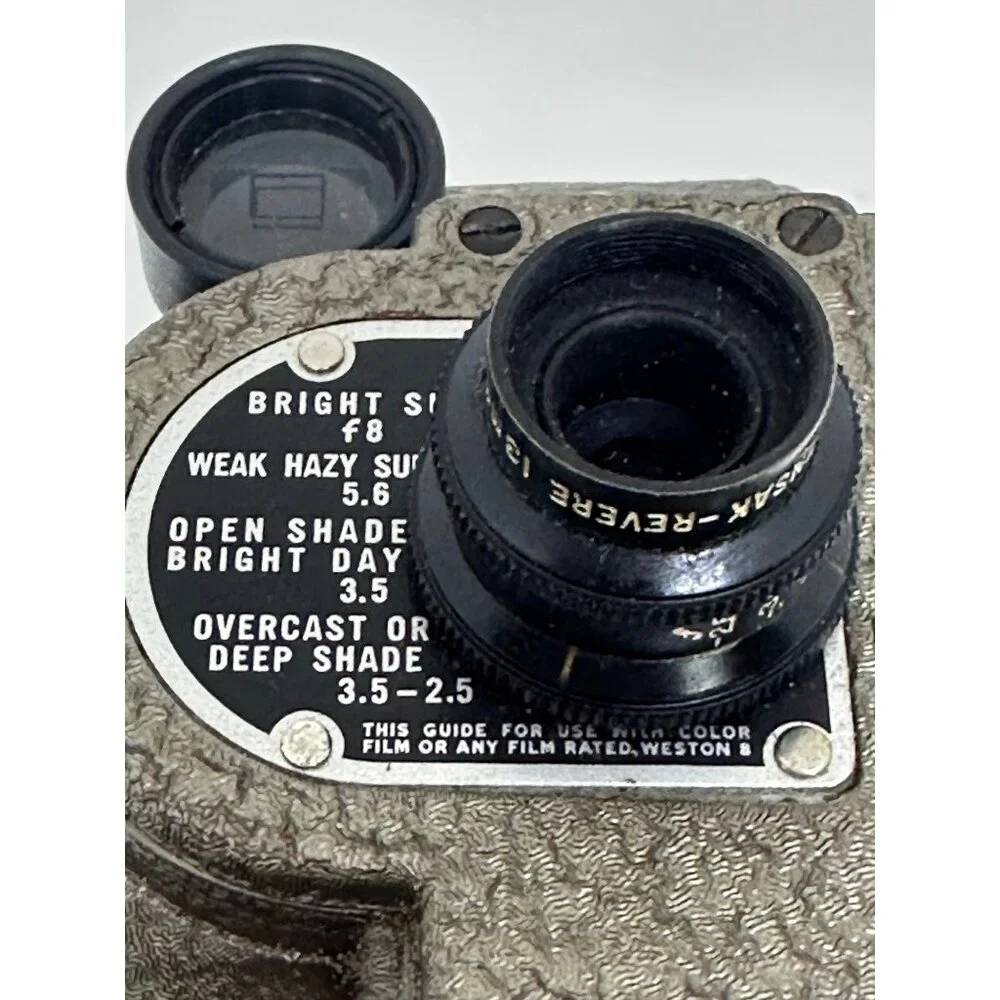 VTG 1940 Revere Eight Model 88 8mm Movie Turret Cine Camera Film Collectible USA - Picture 10 of 10